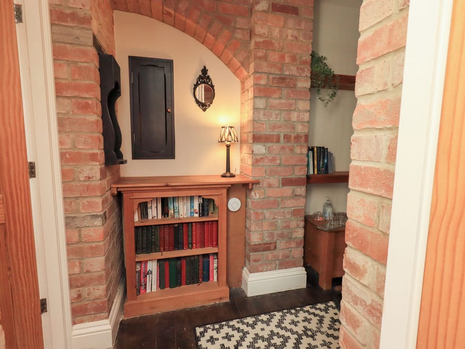 Cottage | Interior