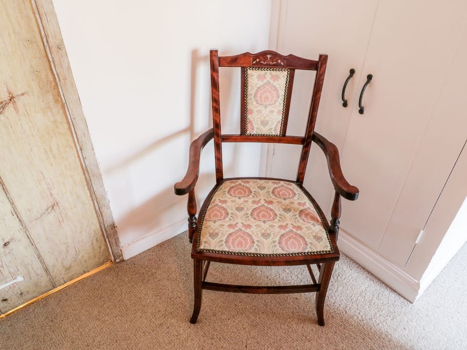 Cottage | 1 bedroom, individually decorated, individually furnished, free WiFi