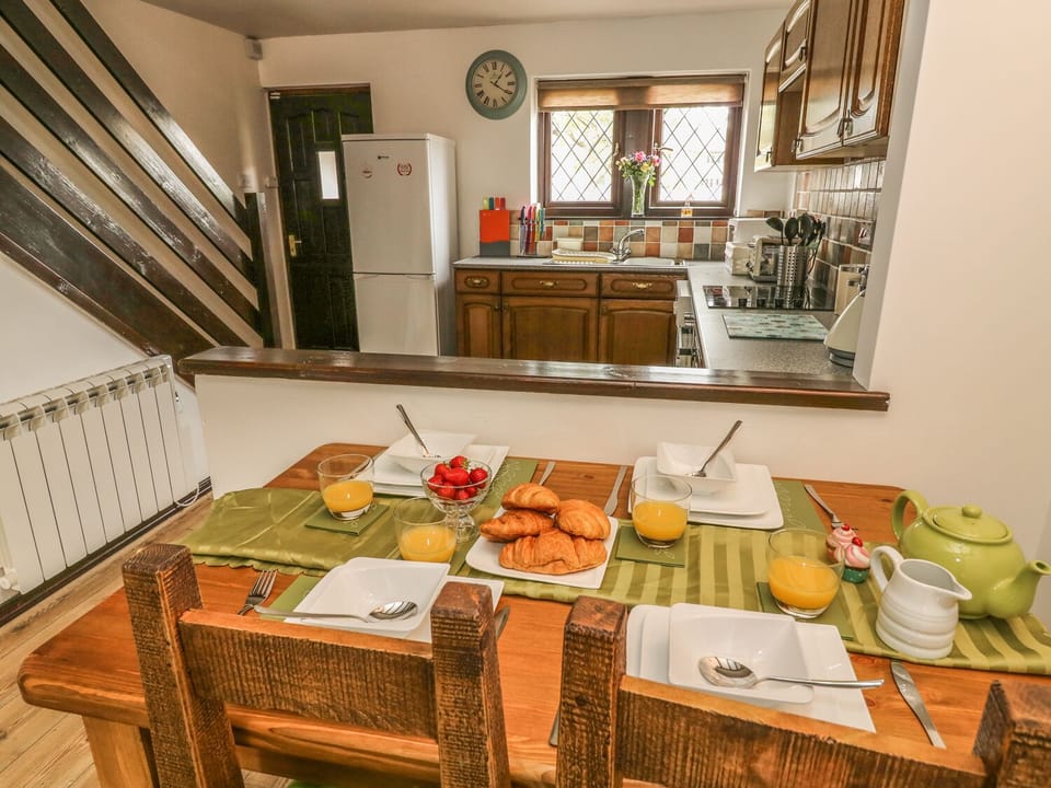 Cottage | Interior