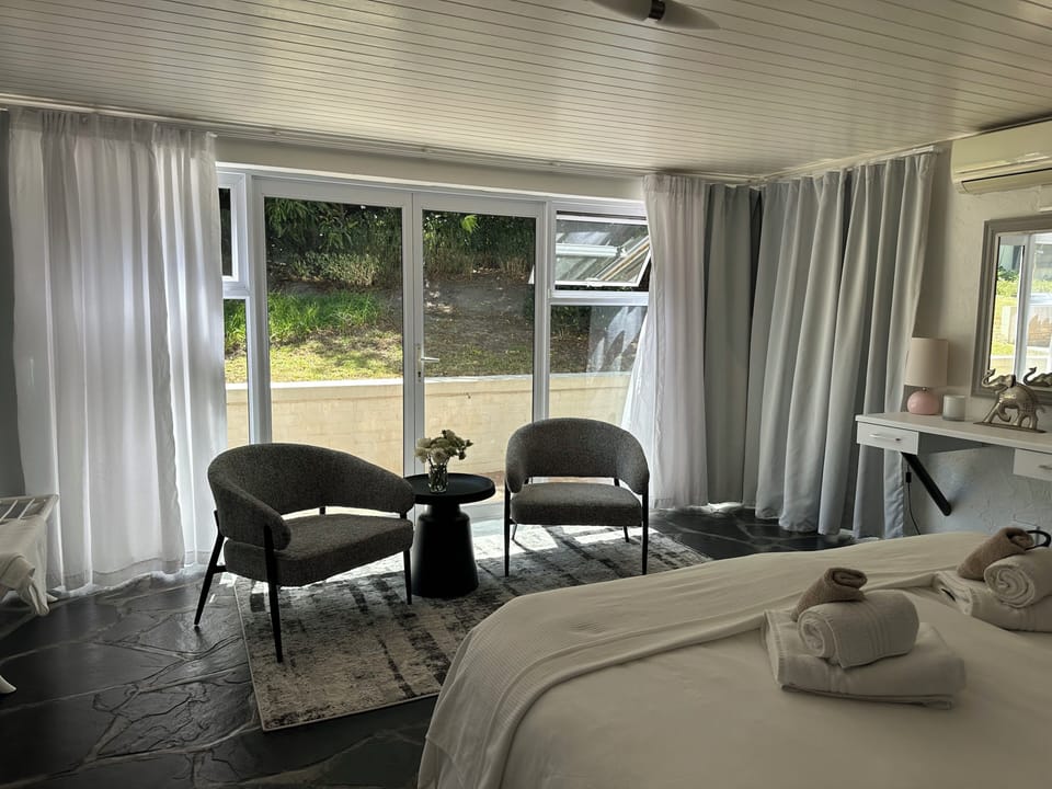 Standard Room (Elephant) | Garden view