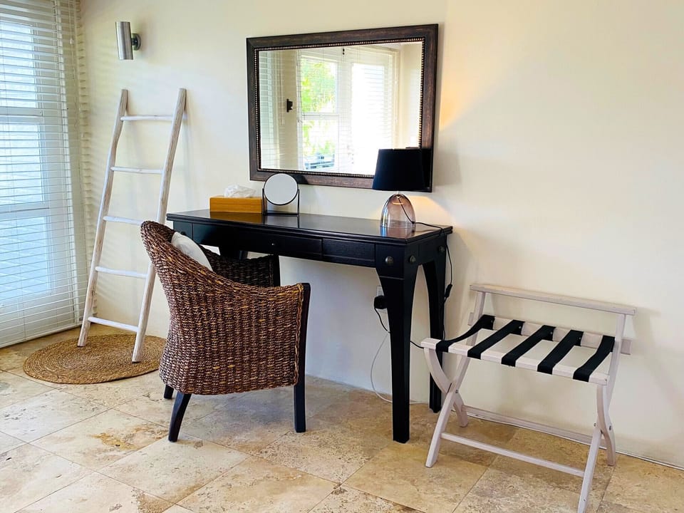 Suite (Springbok) | Premium bedding, pillowtop beds, in-room safe, individually decorated