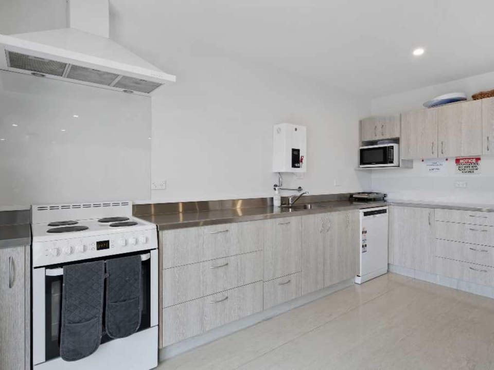 Shared fridge, microwave