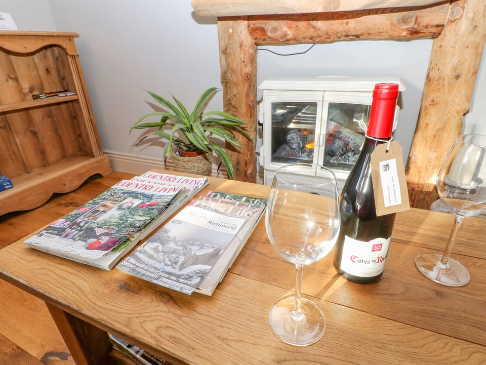 The Stable, Sedbury Park Farm Cottage in England