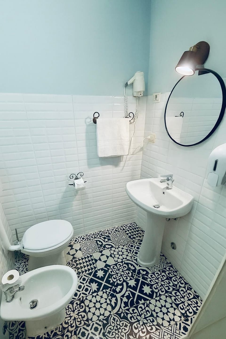 Shower, rainfall showerhead, slippers, bidet