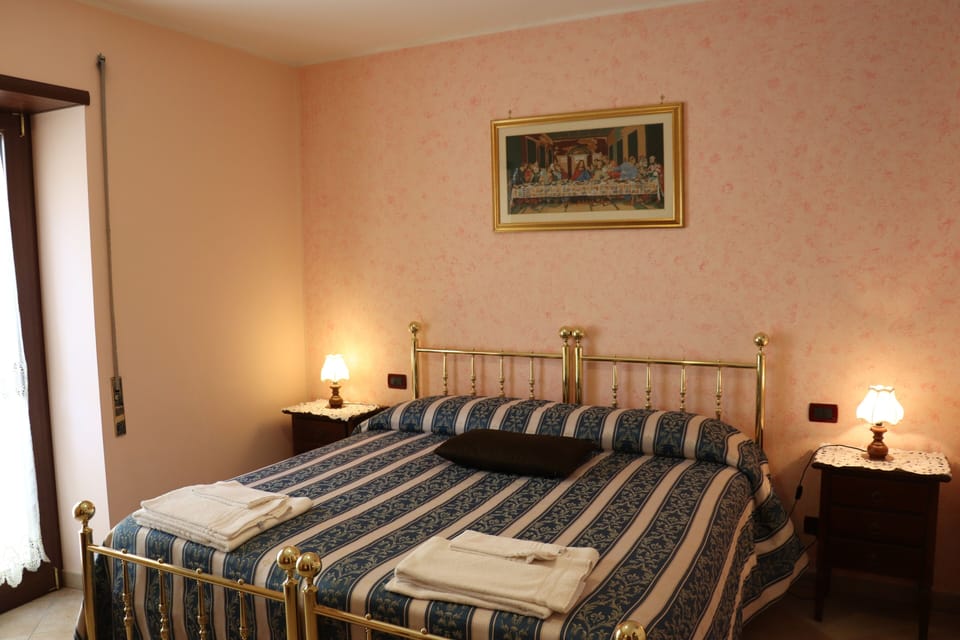 Classic Suite, Ensuite | Premium bedding, blackout drapes, bed sheets