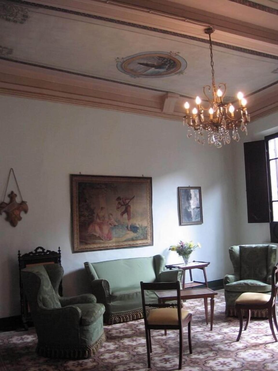 Deluxe Apartment, 3 Bedrooms, Annex Building (Casa Lina) | Living room | TV