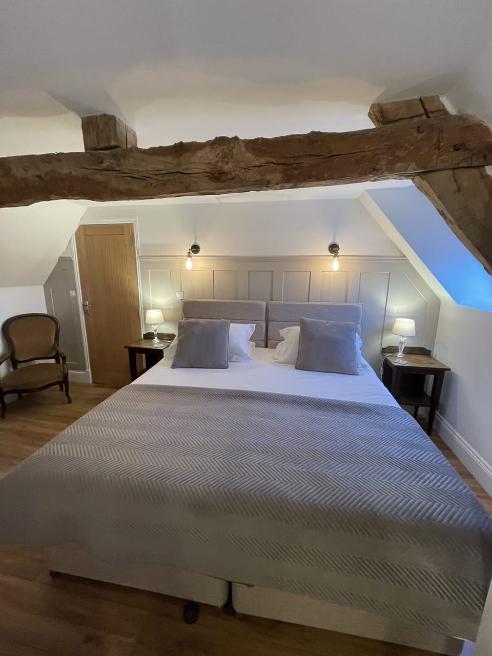 Superior Double or Twin Room, Garden View | Individually decorated, individually furnished, blackout drapes