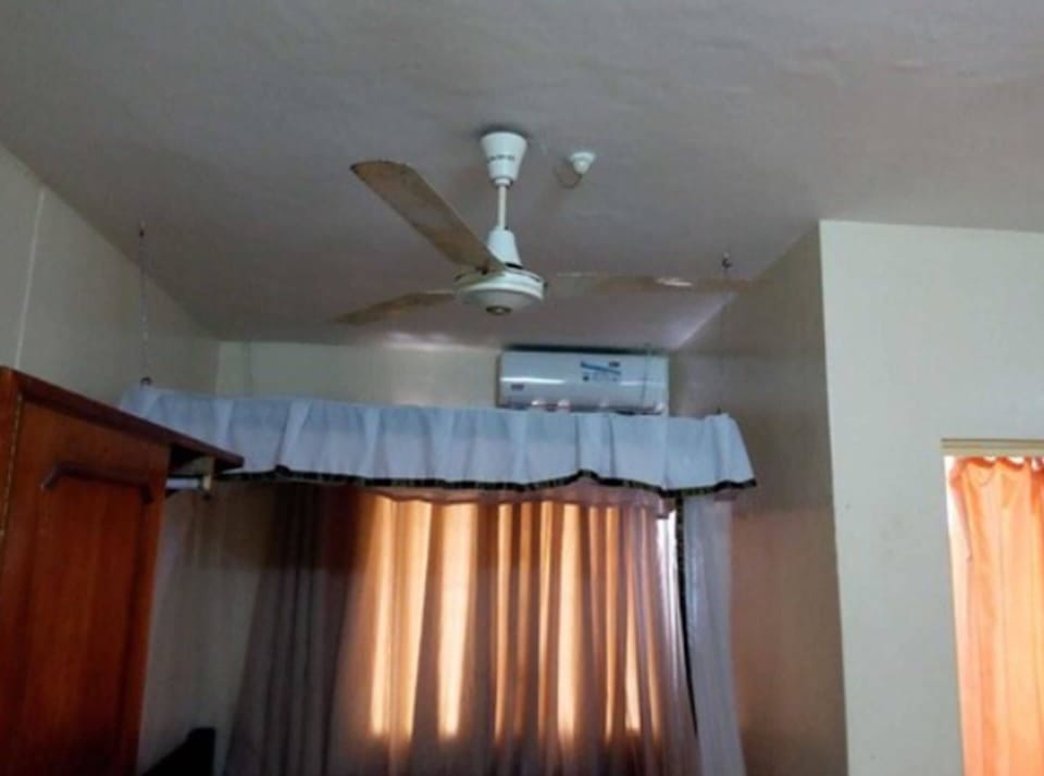 LCD TV