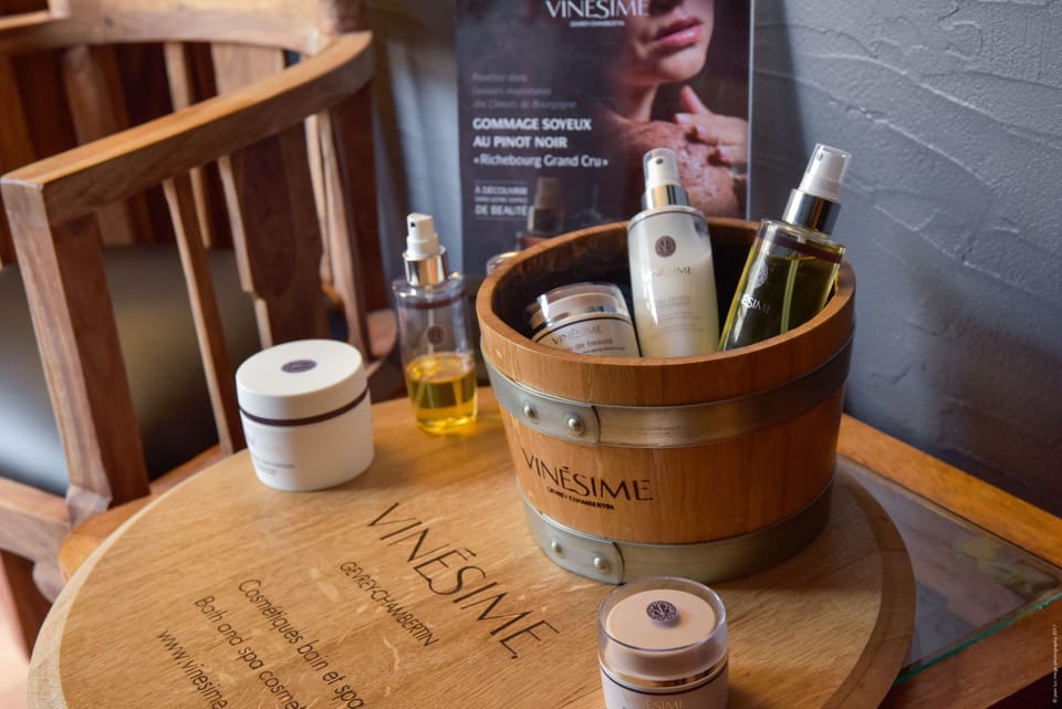 Sauna, hot tub, steam room