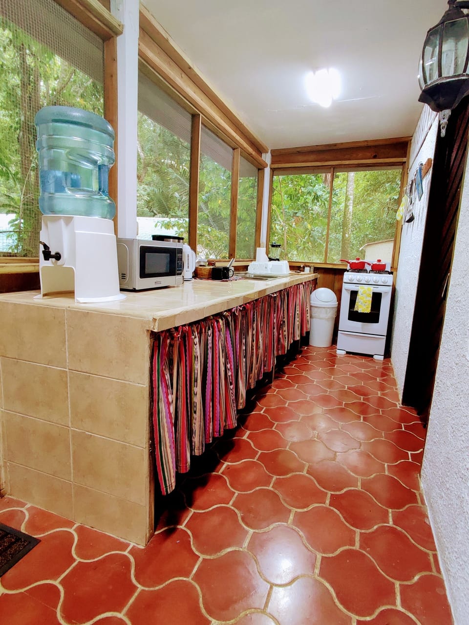 Standard Bungalow, 1 Queen Bed, Pool Access, Garden View | Private kitchen | Coffee/tea maker, electric kettle, paper towels, dining tables