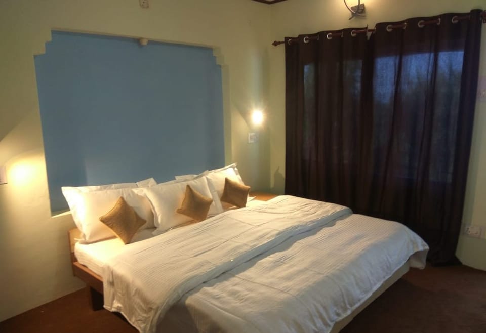 Rollaway beds, bed sheets