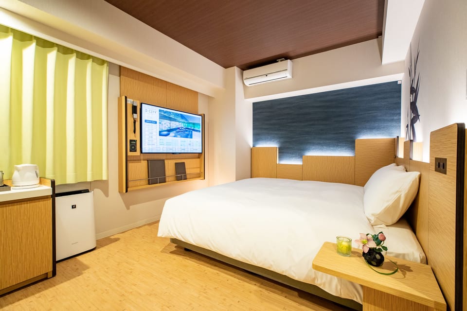 Superior Double Room, Non Smoking | In-room safe, blackout drapes, soundproofing, iron/ironing board