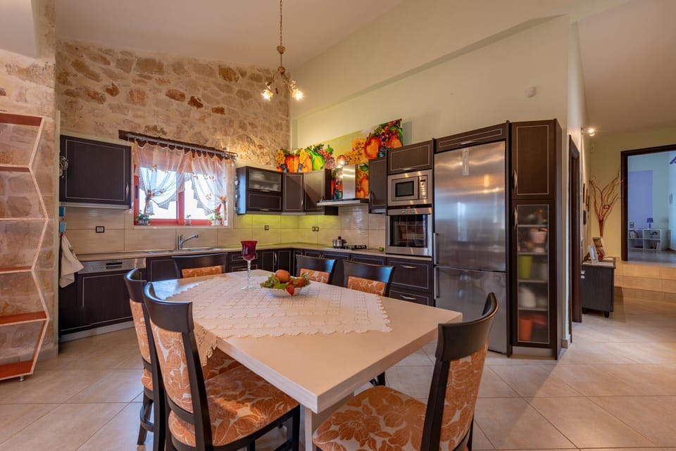 Villa, 2 Bedrooms, Non Smoking | Private kitchen | Fridge, microwave, oven, stovetop