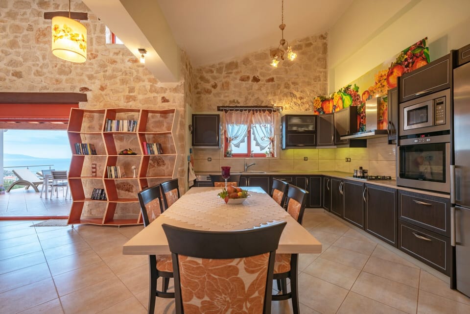 Villa, 2 Bedrooms, Non Smoking | Private kitchen | Fridge, microwave, oven, stovetop
