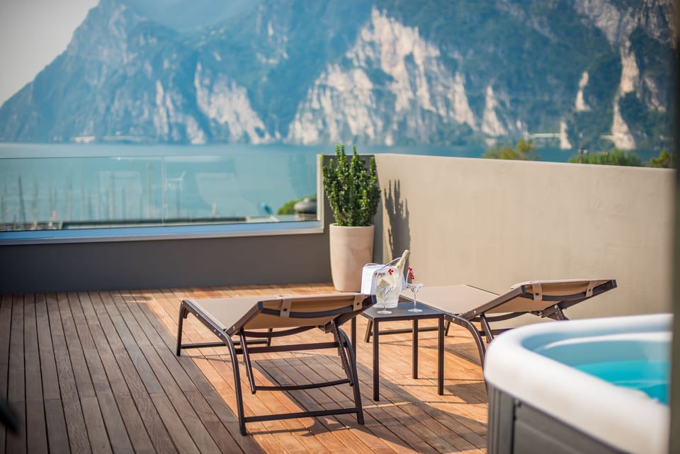 Panoramic Studio Suite, Tower | Terrace/patio
