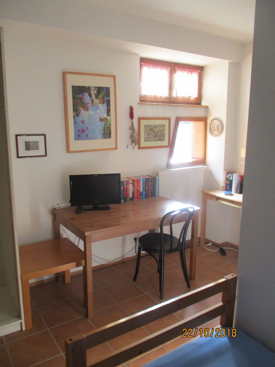 Basic Twin Room (Lavendel) | WiFi (free), individually decorated, individually furnished, bed sheets
