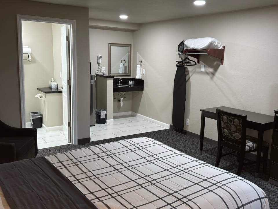 Desk, iron/ironing board, WiFi (free), bed sheets