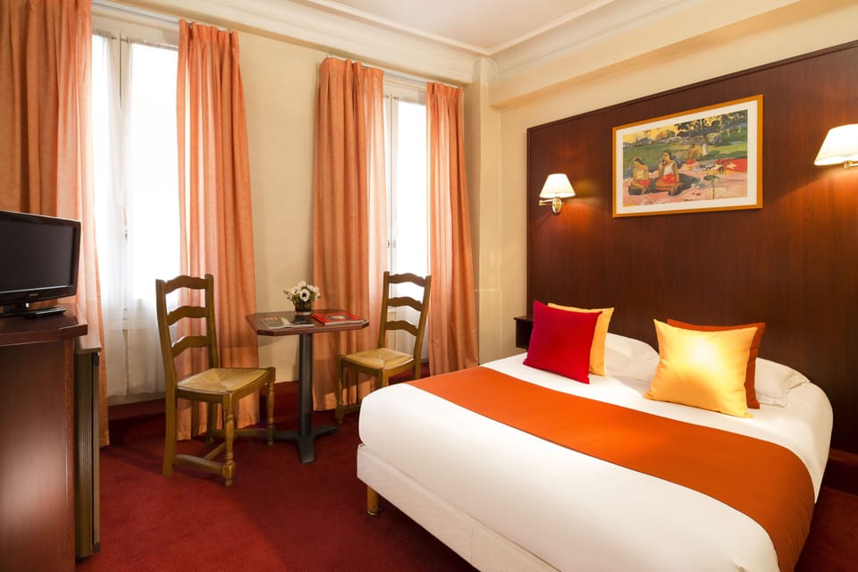 Superior Double Room | Minibar, in-room safe, desk, soundproofing