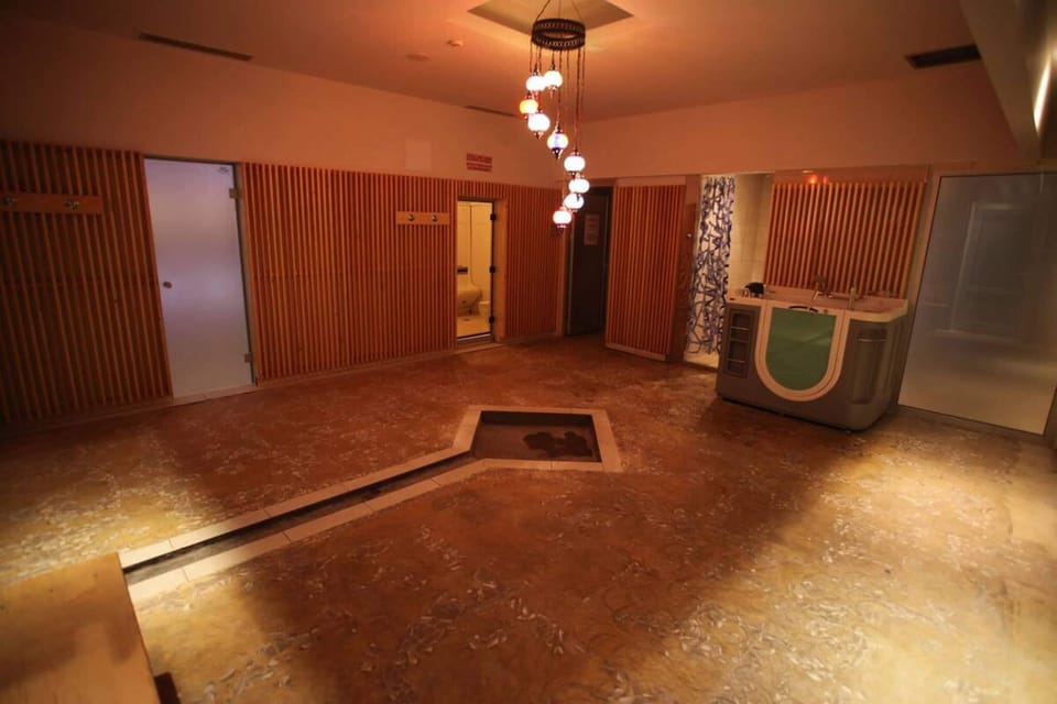 Sauna, hot tub, Turkish bath, body treatments, hydrotherapy, body scrubs