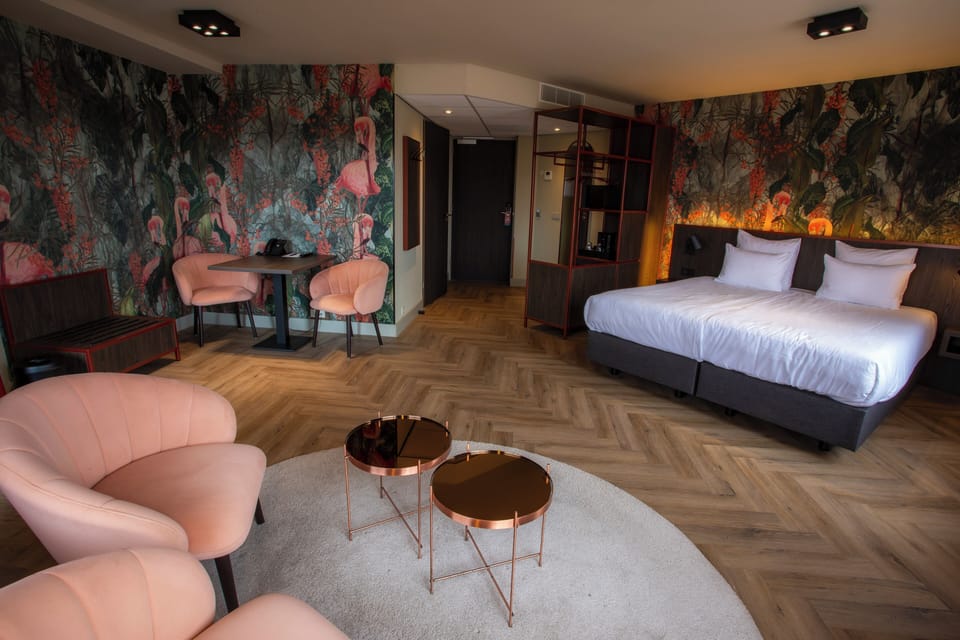 Deluxe Double Room | Premium bedding, minibar, in-room safe, desk