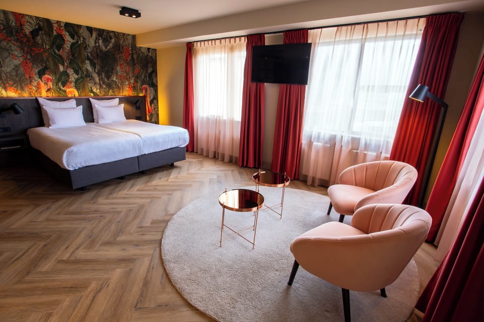 Deluxe Double Room | Premium bedding, minibar, in-room safe, desk