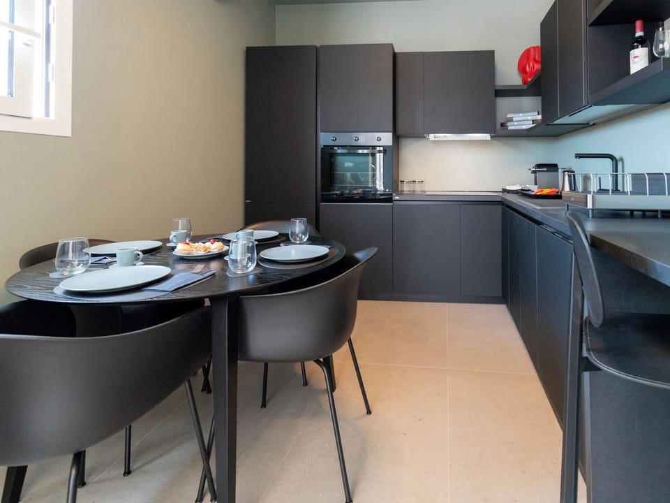 Cuscita Design Stay Etna View with Terrace | Private kitchen | Fridge, microwave, oven, stovetop