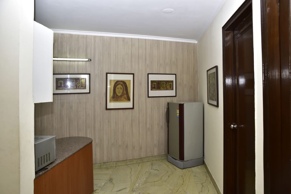 Woodpecker Apartment 2 Bedroom Service Apartment | Private kitchen | Fridge, microwave, oven, coffee/tea maker