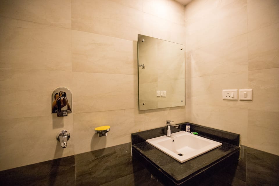 Standard Double or Twin Room, Non Smoking, Patio | Premium bedding, down comforters, laptop workspace, blackout drapes