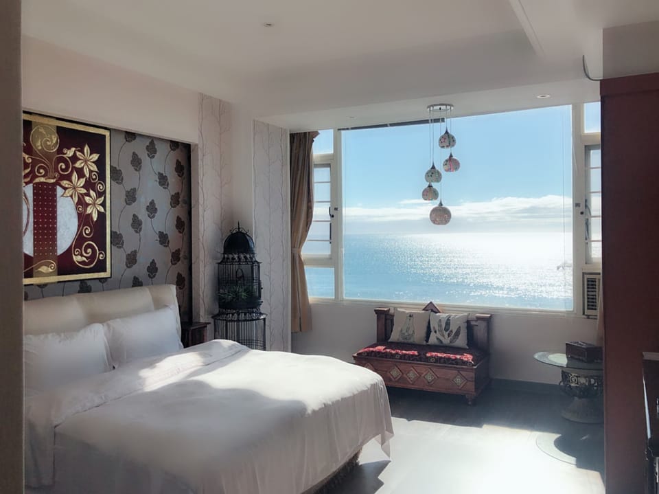 Superior Double Room, 1 Double Bed, Non Smoking, Ocean View | Desk, blackout drapes, cribs/infant beds, rollaway beds