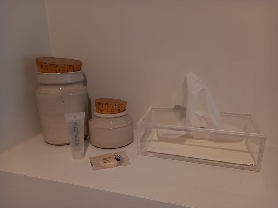 Double Room, 1 Queen Bed (Bois de Hampteau) | Bathroom | Shower, free toiletries, hair dryer, towels