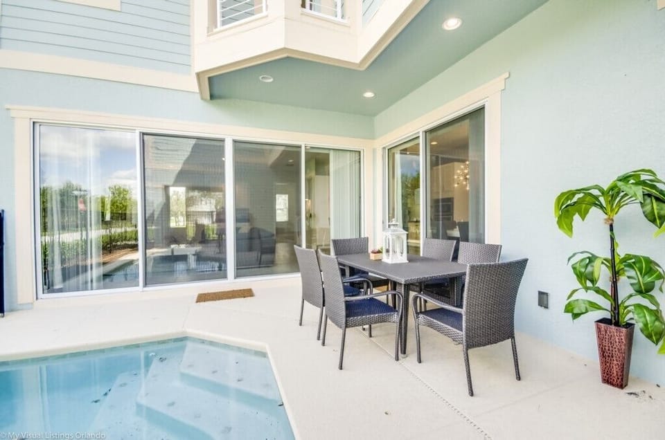 Villa, 5 Bedrooms | Property grounds
