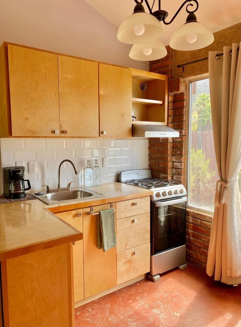 Comfort Room, Non Smoking | Private kitchen