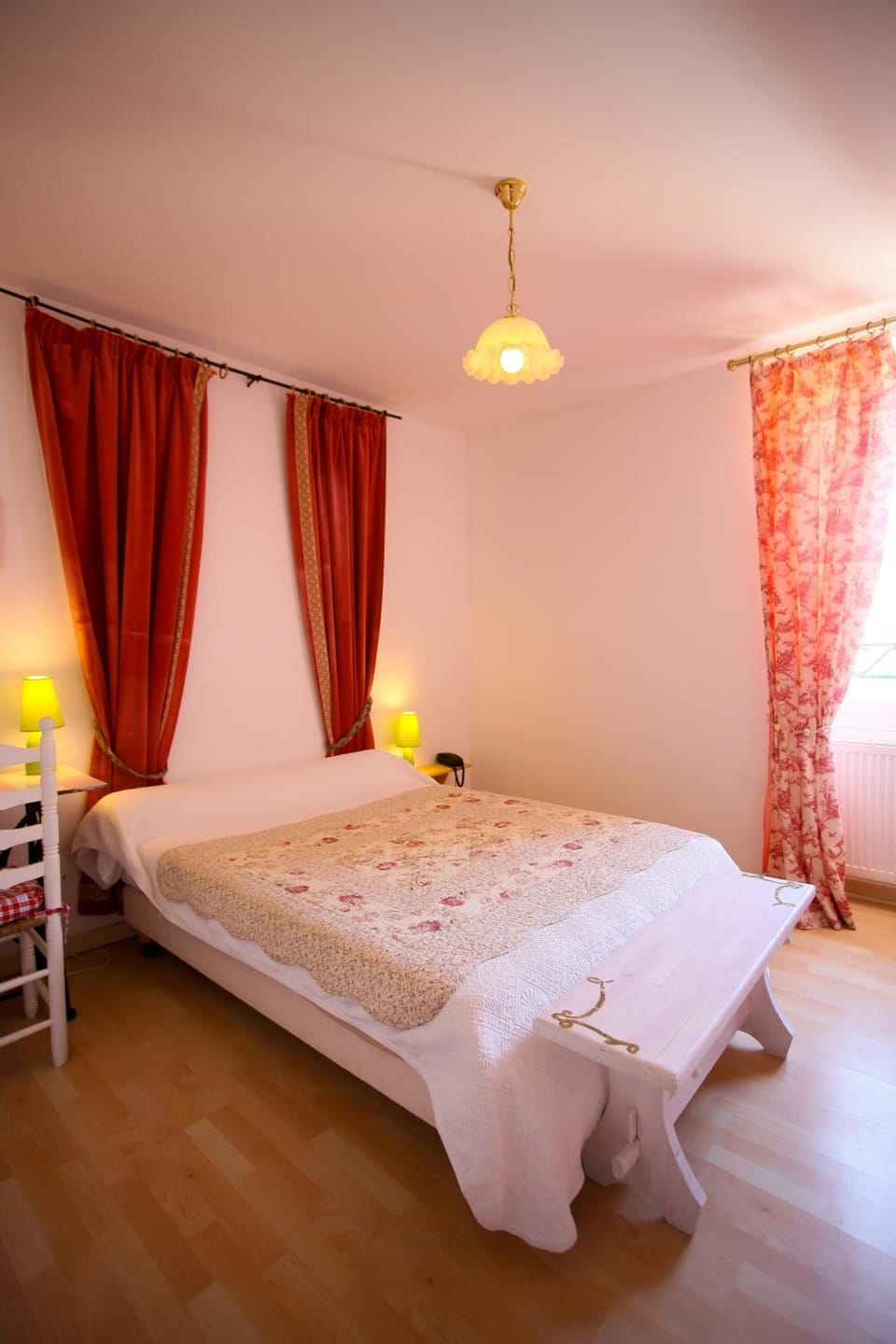 Premium bedding, in-room safe, desk, soundproofing
