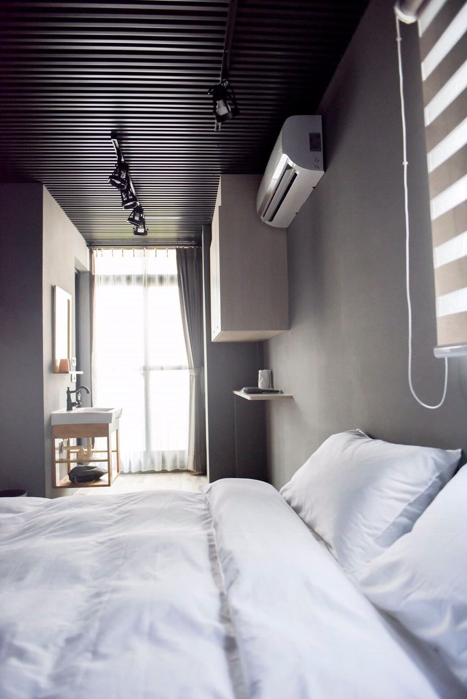 Signature Double Room, 1 Queen Bed | Premium bedding, down comforters, individually decorated, desk