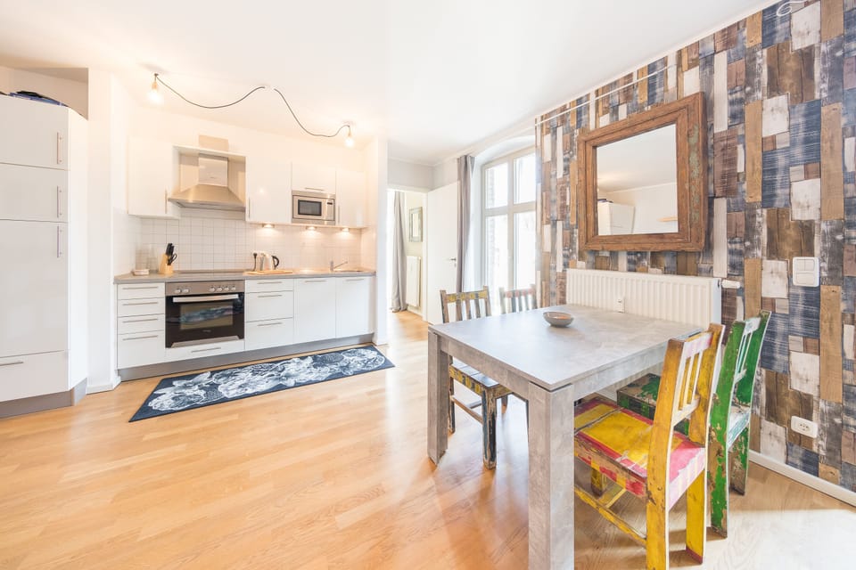 Apartment, 1 Double Bed | Individually decorated, individually furnished, desk, iron/ironing board