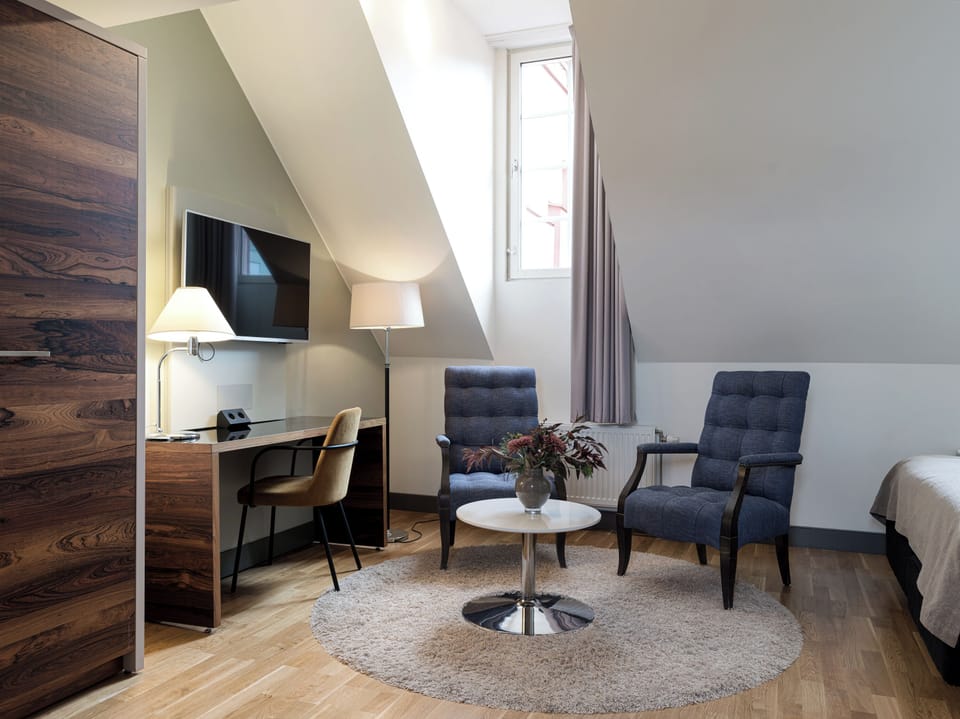 Superior Double Room | Hypo-allergenic bedding, in-room safe, desk, soundproofing