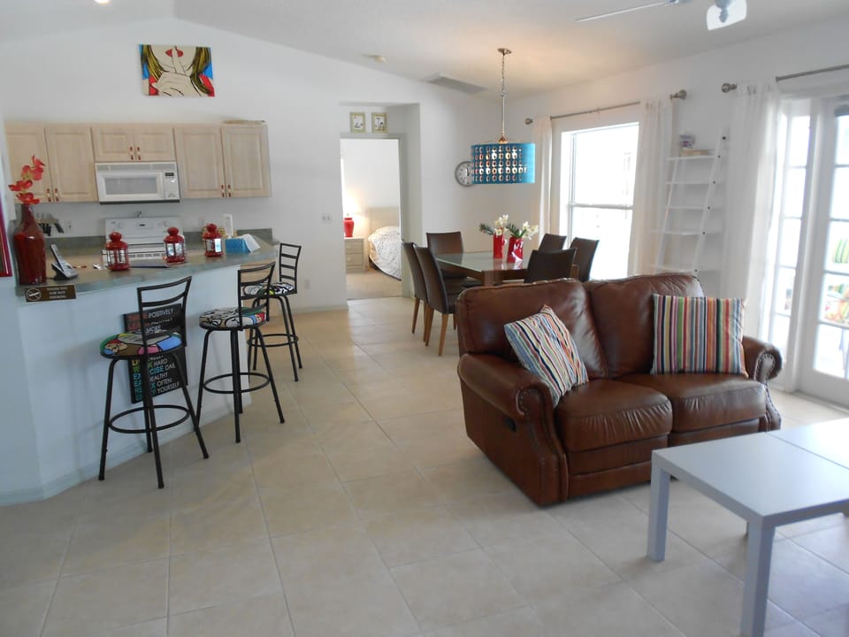 House | Living area | Flat-screen TV