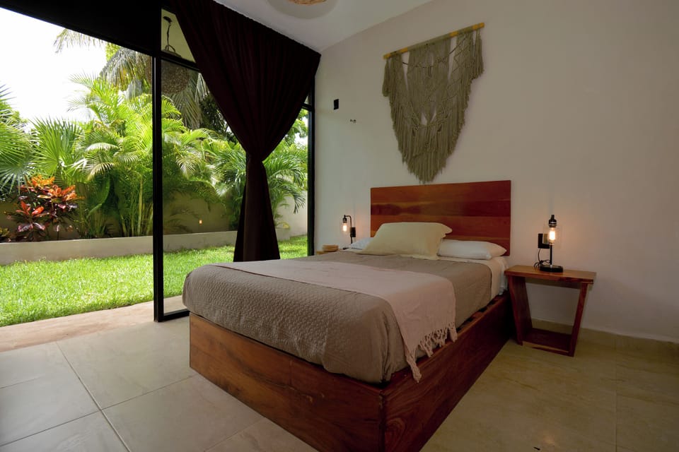 Basic Double Room, 1 Queen Bed, Private Bathroom | Soundproofing, free WiFi, bed sheets