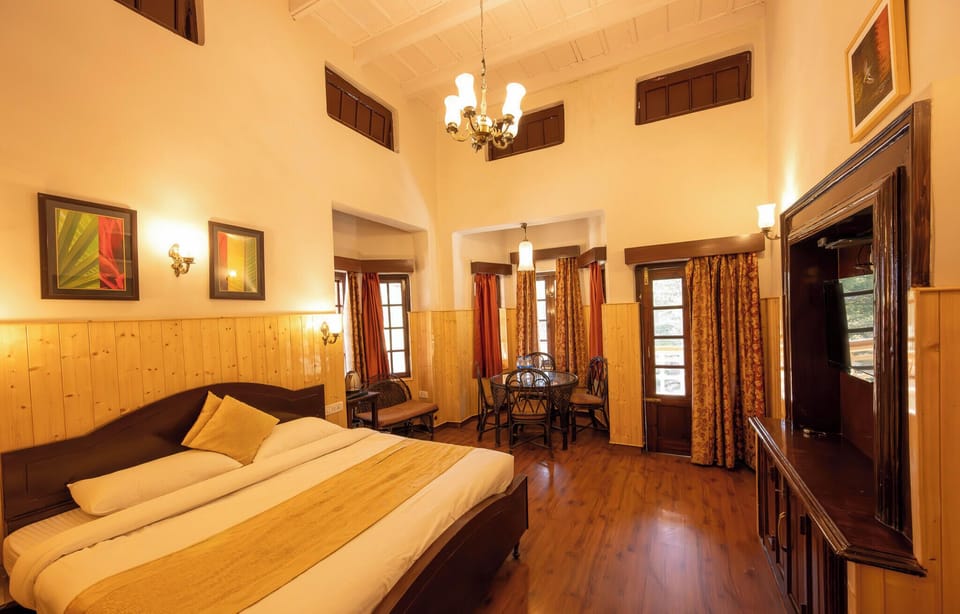 Family Suite, 2 Bedrooms | Individually decorated, individually furnished, laptop workspace