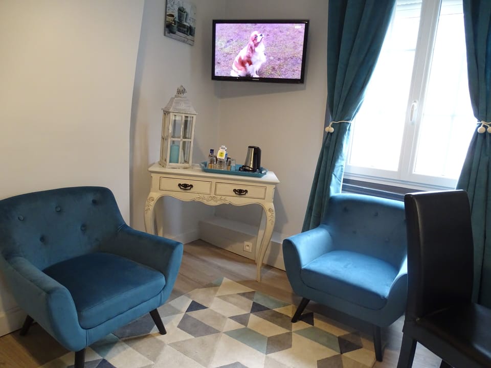 Family Room | Living area | TV