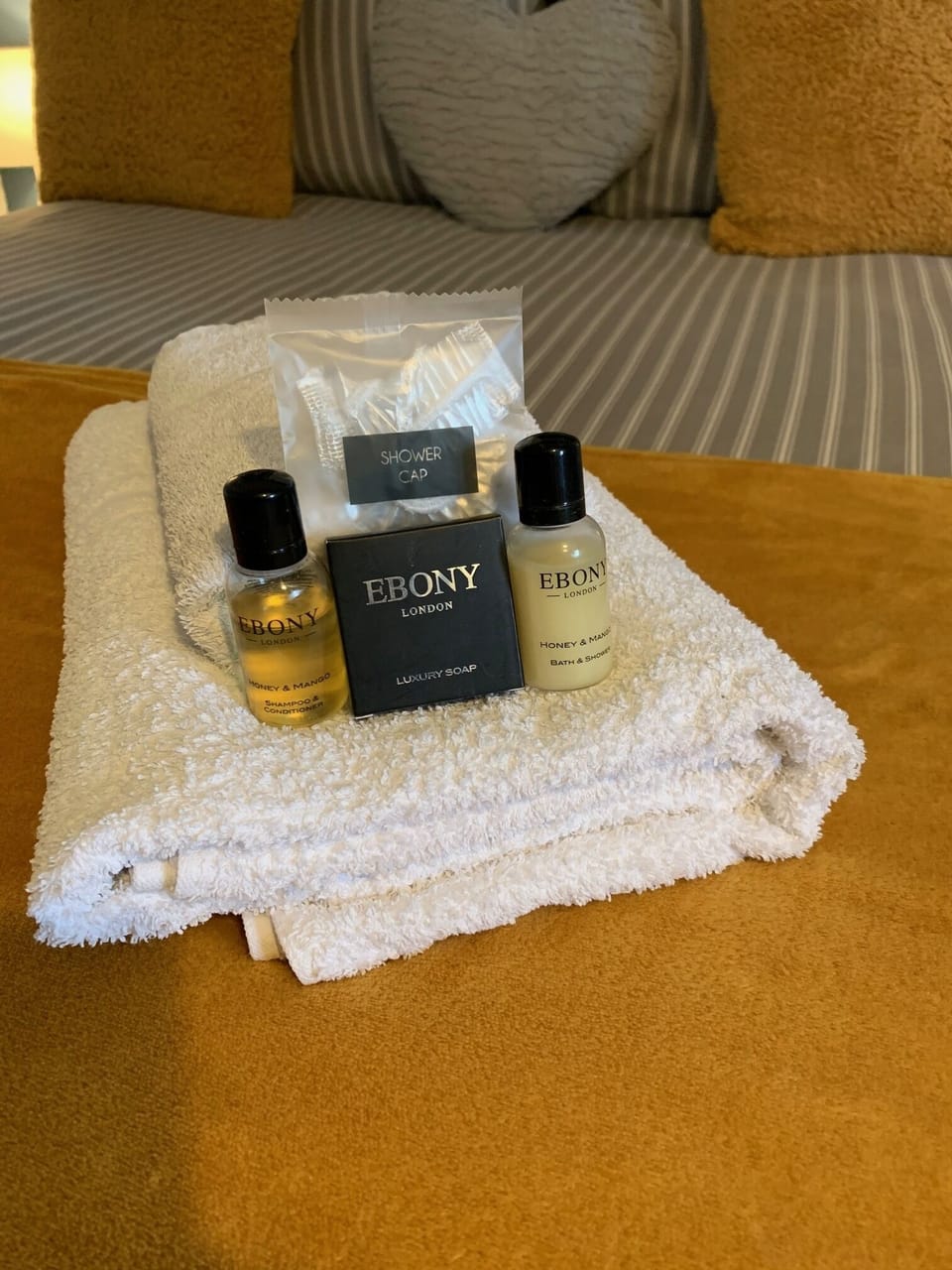 Comfort Double Room, Garden View | Desk, laptop workspace, iron/ironing board, free WiFi