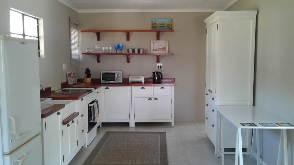 Family Cottage, 2 Bedrooms, Mountain View | Private kitchen