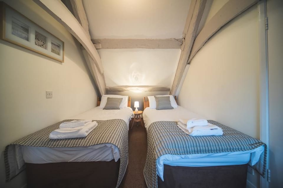 Apartment (Split Level - 4 People) | Free WiFi