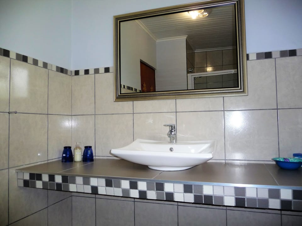 Classic Room, Garden Area | Bathroom | Shower, hair dryer, towels, soap