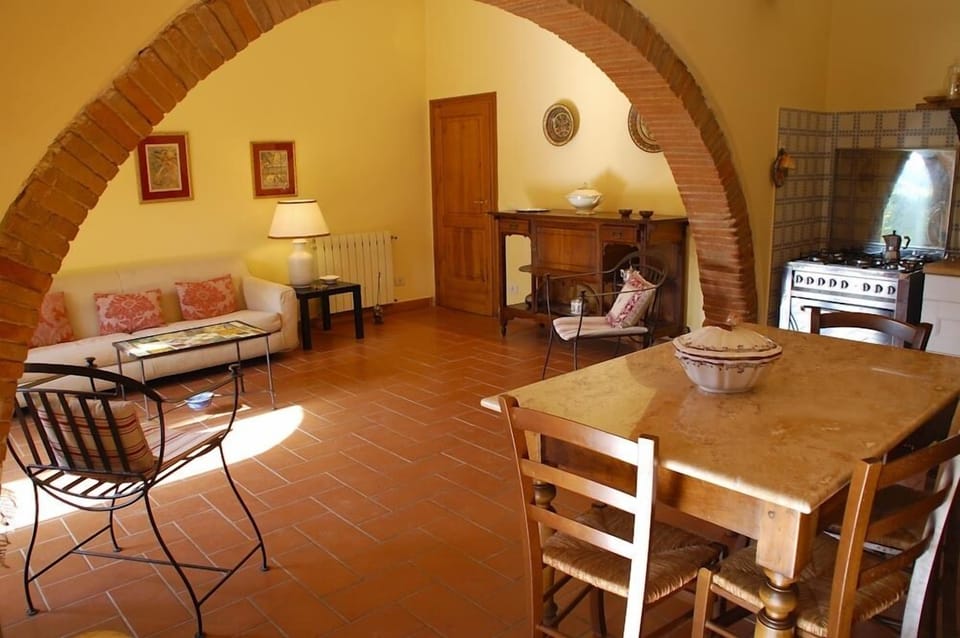 Villa, 5 Bedrooms | Living area | TV