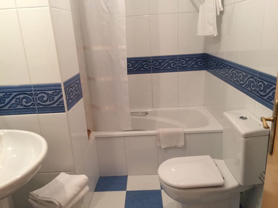 Free toiletries, bidet, towels