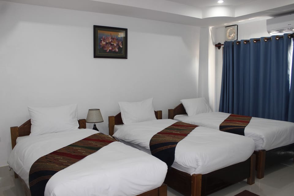 Standard Triple Room | Free WiFi, bed sheets