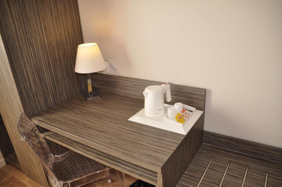 Comfort Double Room, Non Smoking | Premium bedding, desk, blackout drapes, soundproofing