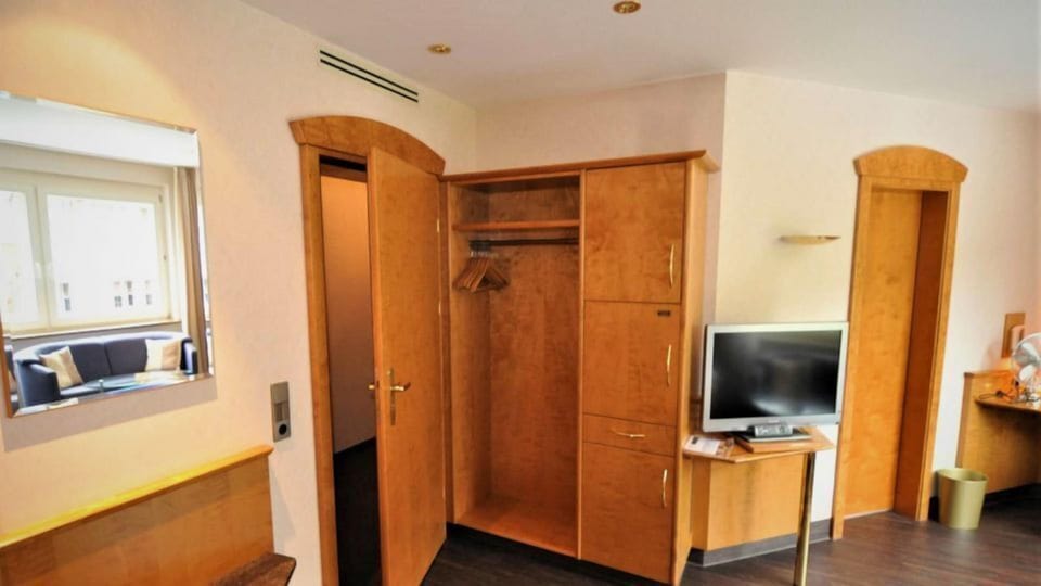 In-room safe, desk, iron/ironing board, free cribs/infant beds