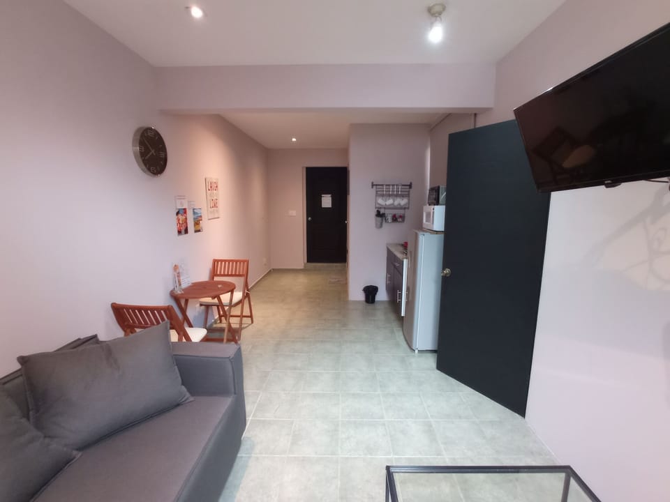 Comfort Loft | Premium bedding, blackout drapes, iron/ironing board, free WiFi